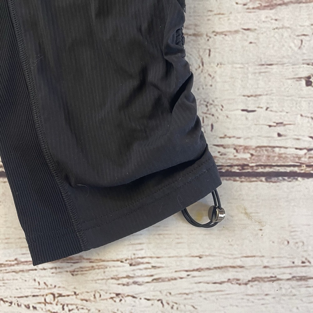 Lululemon Pants Women's 4 Dance Studio Cropped Black Gym Yoga‎  Ankle 24" Inseam - Picture 3 of 11